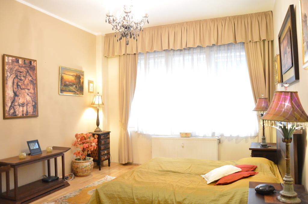 Classic Flat At Basilica Apartman Budapest Kültér fotó