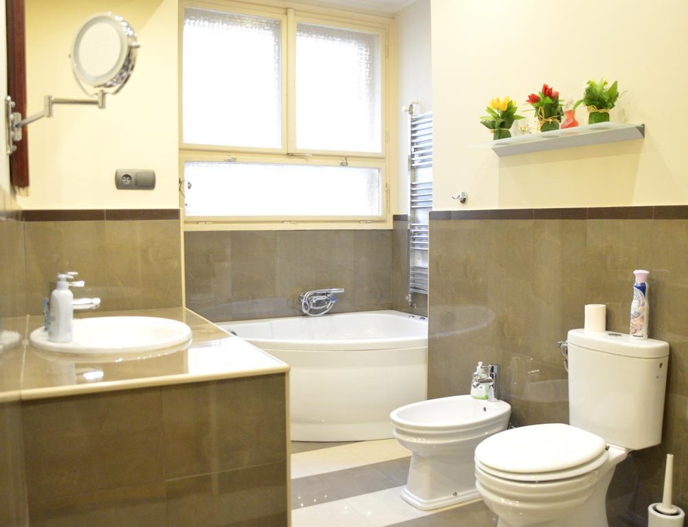 Classic Flat At Basilica Apartman Budapest Kültér fotó